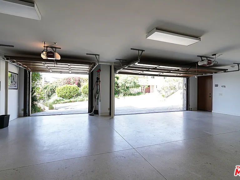 1120 El Medio Ave — Photo 22