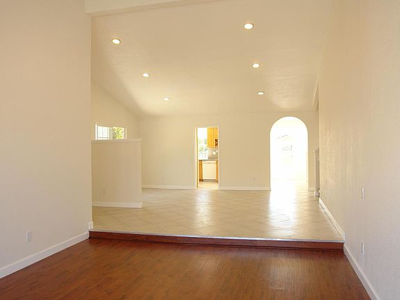 4th image of 3522 Pleasant Echo Dr