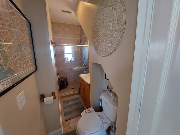 4th image of 2024 N Wolcott Ave #Ch2r