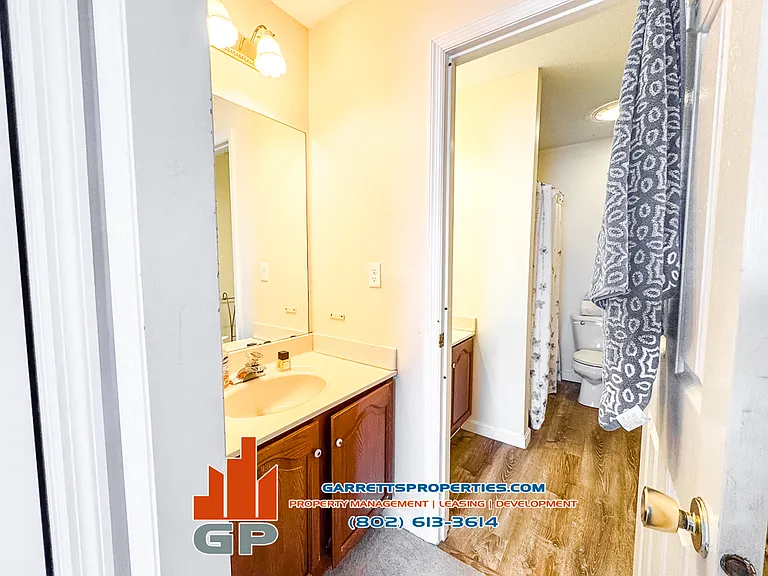 267 Eastview Cir #1 — Photo 4