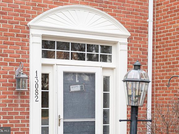 2nd image of 13082 Park Crescent Cir