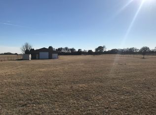 10425 Redfearn Rd, Aubrey, TX 76227