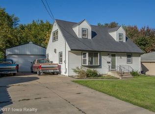 305 Thornton Ave, Des Moines, IA 50315