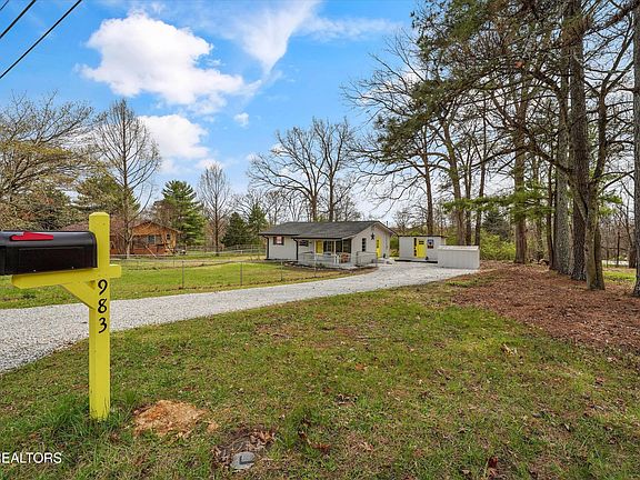 4th image of 983 W Lane Rd