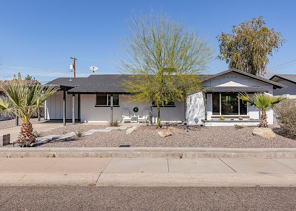 1st image of 8556 E Thornwood Dr