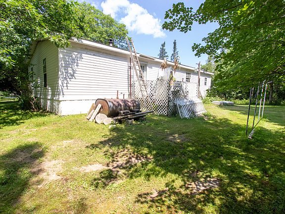 4th image of 176 Higgins Hill Road
