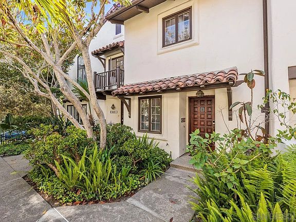 3rd image of 8672 Villa La Jolla Dr Unit 2