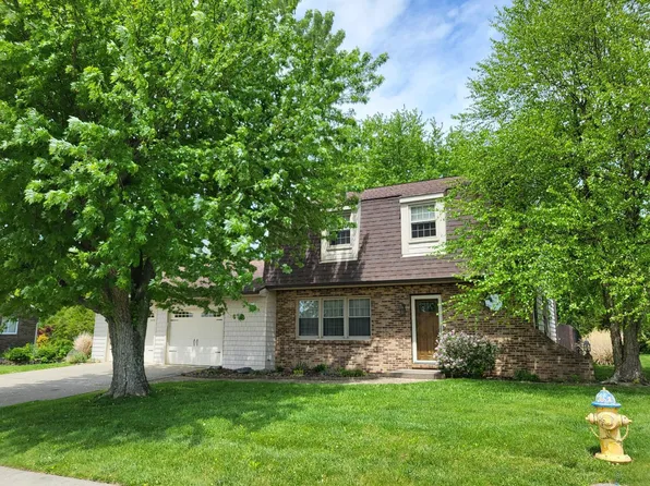 130 Sunny Dr, Lawrenceburg, IN 47025