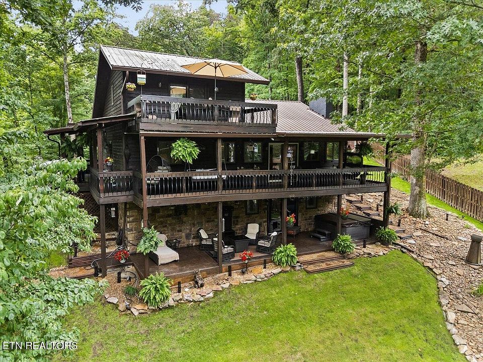 573 Hilltop Dr, Jacksboro, TN 37757 | Zillow