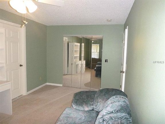3rd image of 2589 Meadowview Ln