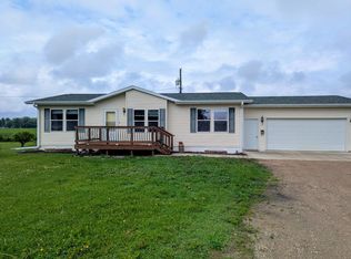 229 5th St NE, Pennock, MN 56279