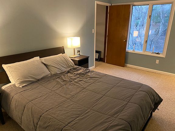 4th image of 329 Continental Dr