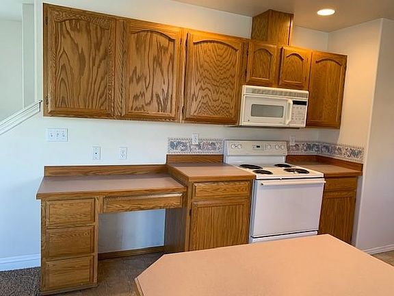 3rd image of 1404 W Fremont Ave Unit A