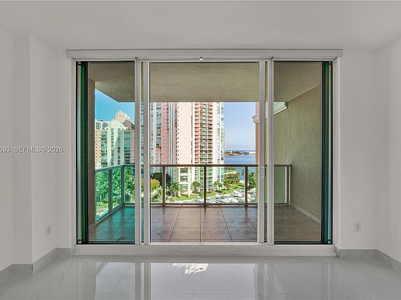 3rd image of 3340 NE 190th St APT 1108