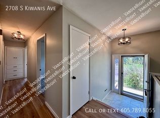 2708 S Kiwanis Ave, Sioux Falls, SD 57105