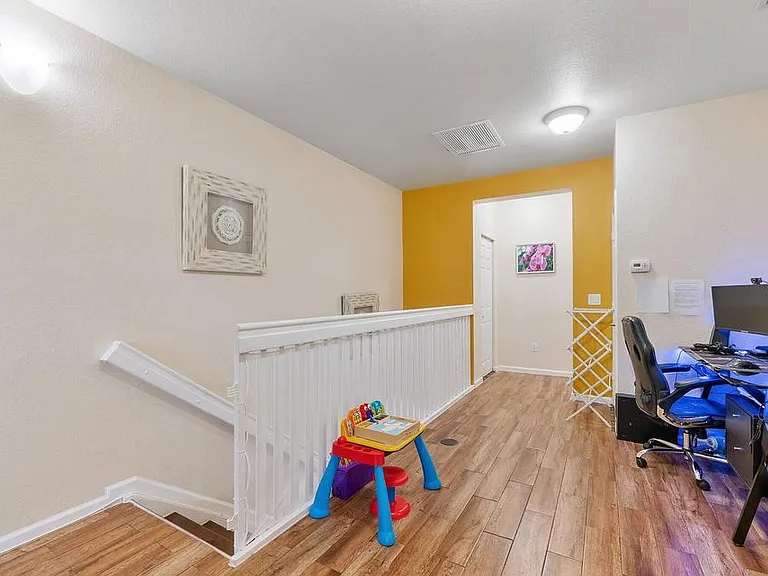 4755 Cypress St #0 — Photo 22