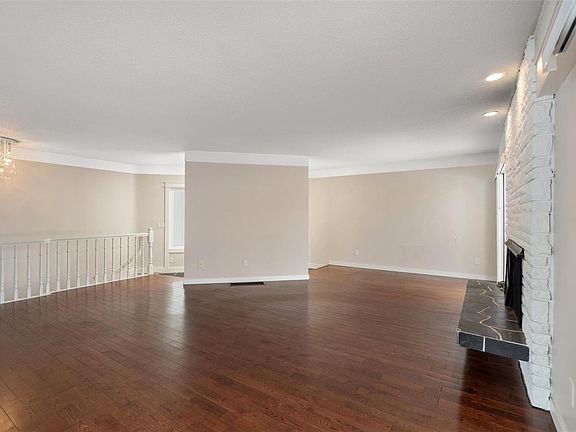 4th image of 336 Stannard Ave