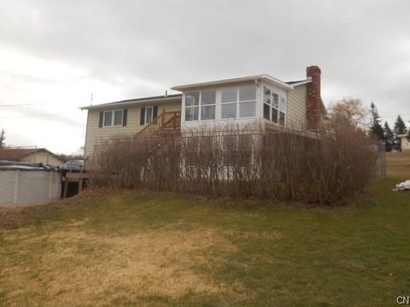 2nd image of 2423 Hillview Dr