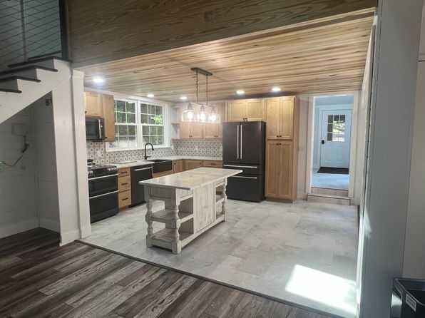 155 White Creek Ct