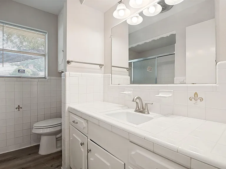 7003 Kingsbury Dr — Photo 6
