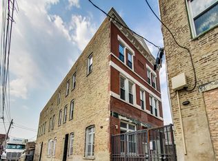 1157 W 18th St APT R303, Chicago, IL 60608