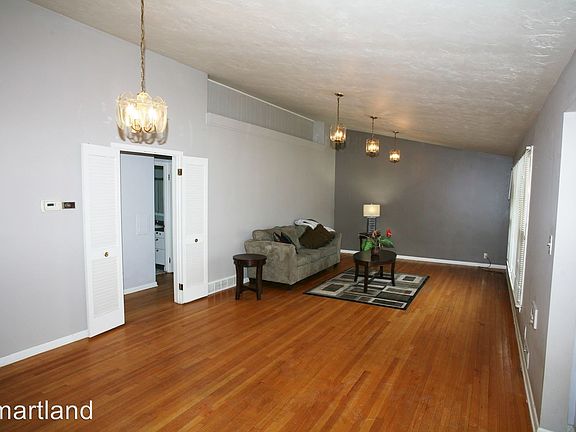 5th image of 947 Chelston Ave