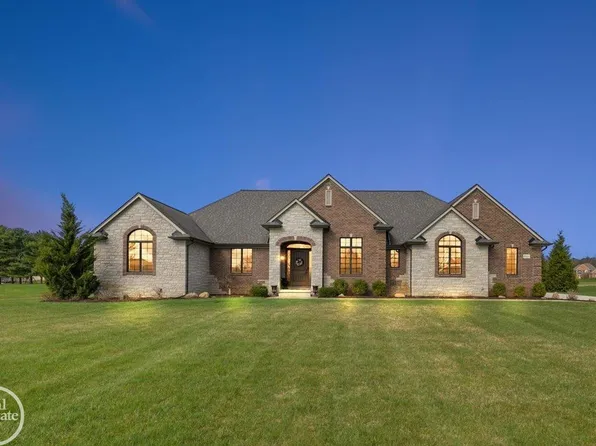 69211 Meadowbrook Ln #1, Romeo, MI 48065