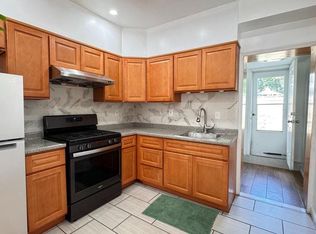 2937 W Master St, Philadelphia, PA 19121