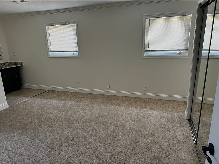 7617 Canterbury Ln — Photo 4