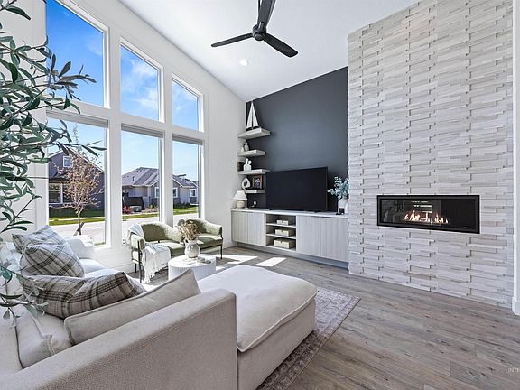 3rd image of 2296 E Valensole St