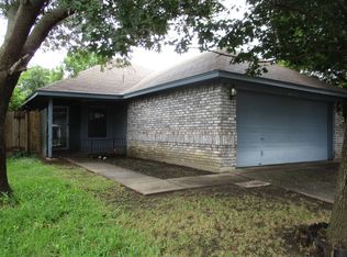 6700 Driffield Cir E, North Richland Hills, TX 76182
