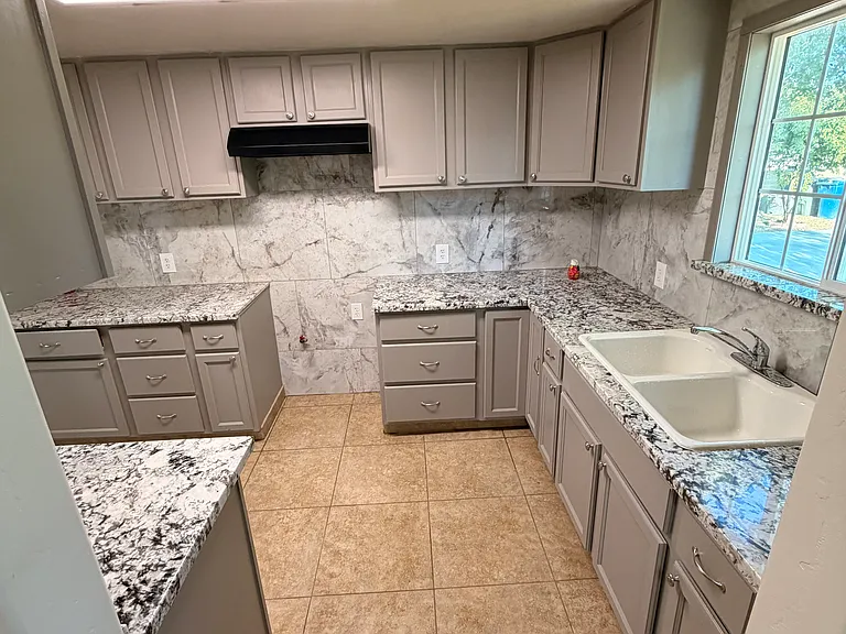 6010 Norris Rd — Photo 9
