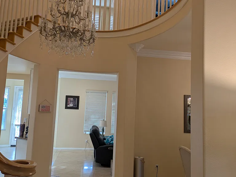 19103 Redford Ln — Photo 4