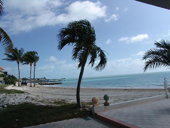 2nd image of 1025 W Ocean Dr #Penthouse W