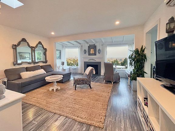 4th image of 2436 Vasanta Way