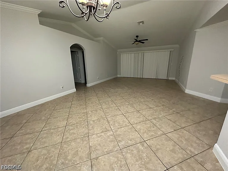 1706 Kismet Pkwy E — Photo 11