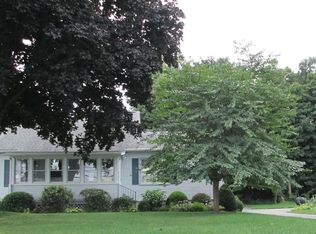 310 1/2 Cherry St, Holyoke, MA 01040