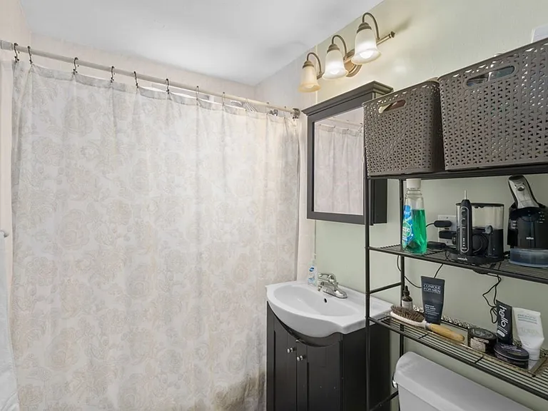 56 Park Vale Ave #12 — Photo 6