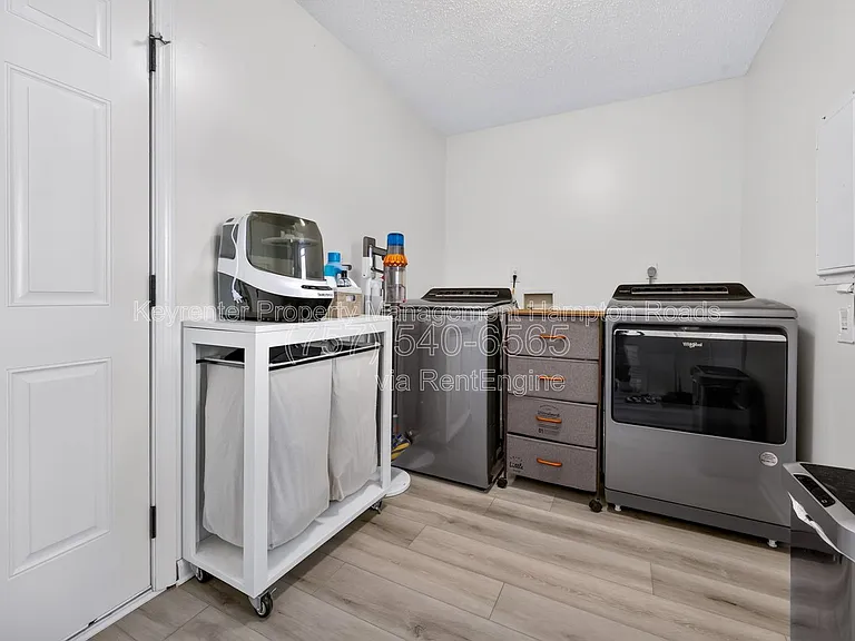 1700 Star Lake Dr — Photo 23