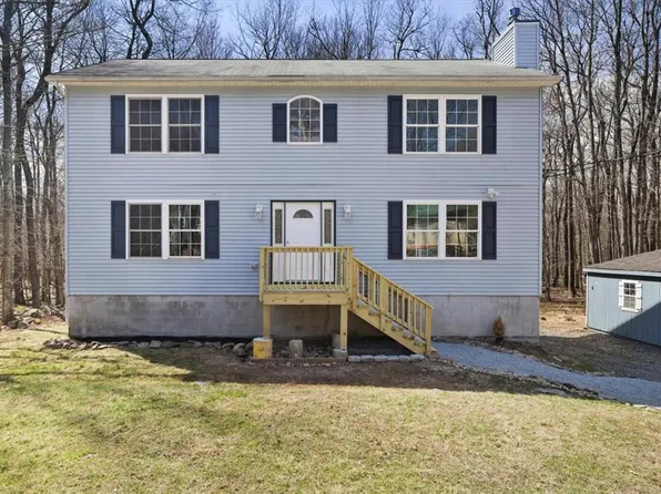 1111 Apollo Dr, Waymart, PA 18424