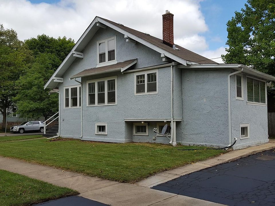 2nd image of 4839 Bryan Pl