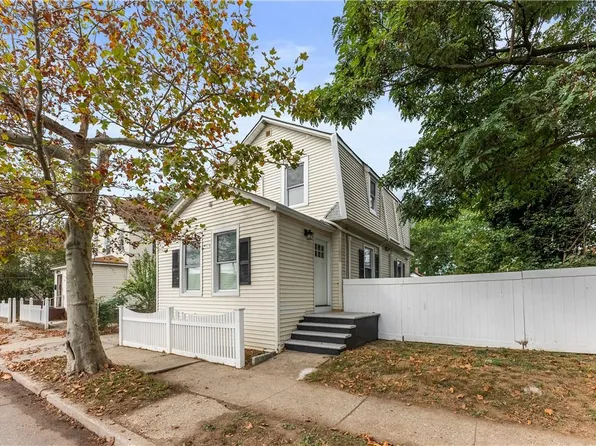 65 W Graham Avenue, Hempstead, NY 11550