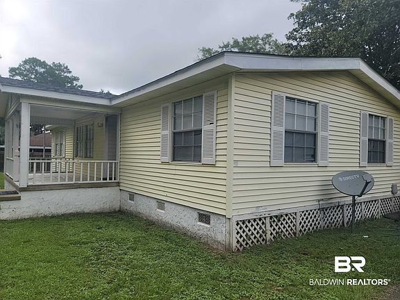 3rd image of 12288 Fernwood Dr W