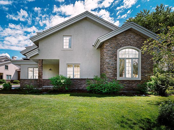 2nd image of 147 Cobble Creek Ln #70