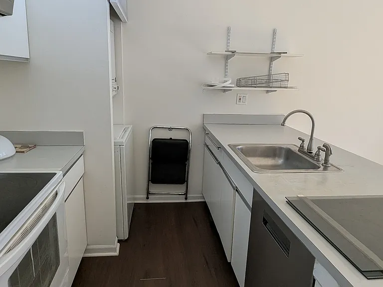 1503 Green St #4 — Photo 19