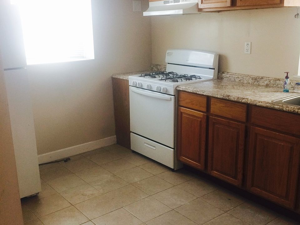 1st image of 830 Swinton Ave