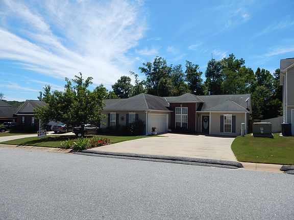 2nd image of 3007 Dotti Dr