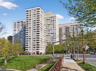 5500 Friendship Blvd APT 2111N, Chevy Chase, MD 20815