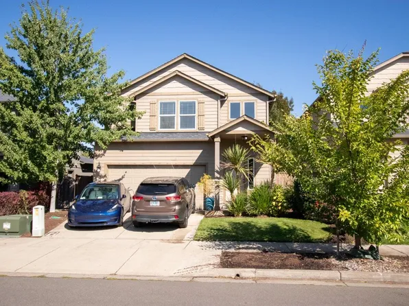 1961 Adelman Loop, Eugene, OR 97402