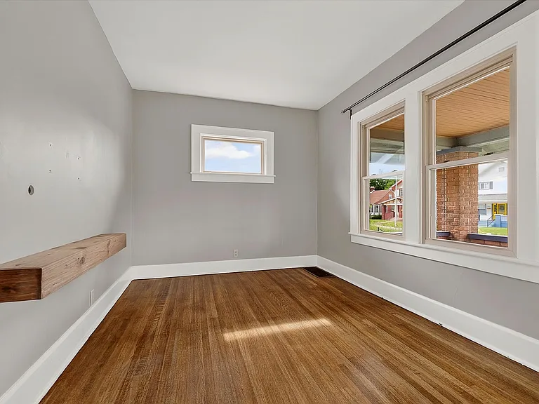 5025 E New York St — Photo 10